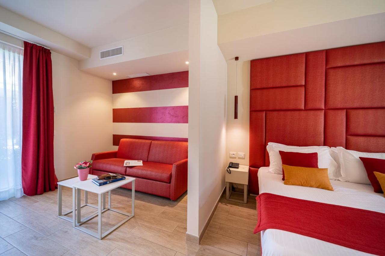 Hotel Villa Garuti ปาเดงเก ซุล การ์ดา ภายนอก รูปภาพ